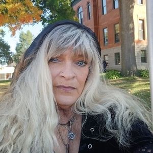 Meet your Posher, Lynn